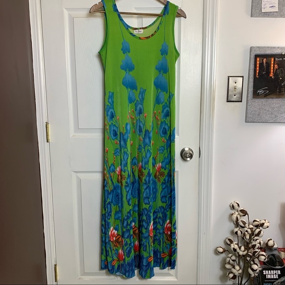 La Fete USA Sleeveless Accordion Pleat Maxi Dress Green Blue Pink - Picture 2 of 6